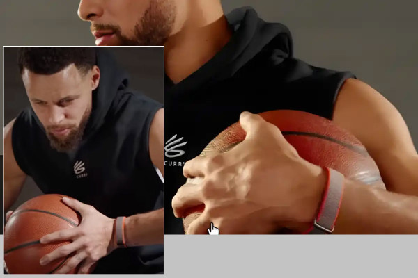 Stephen Curry s náramkem