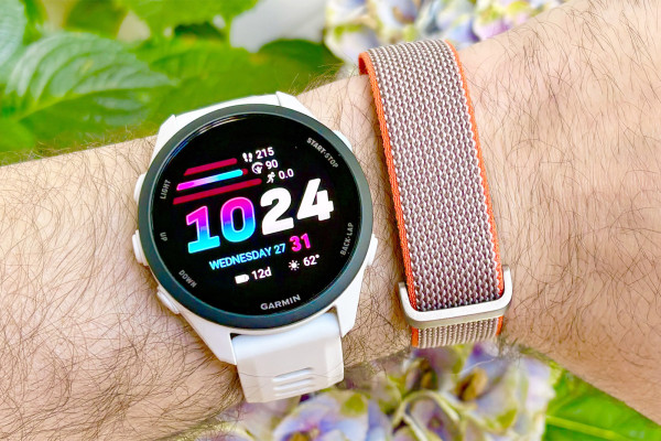 Fitbit Air vs. Garmin